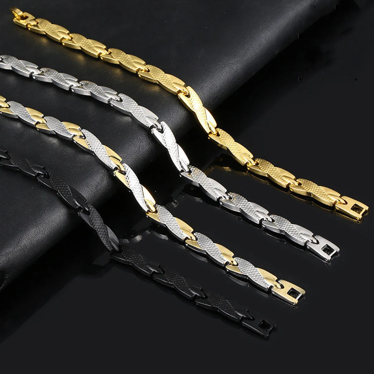 women’s minimalist gold bracelets-Fashion Round Metal Men'S Bracelets 1 Piece