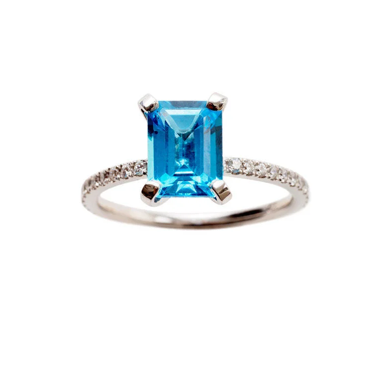 women’s vintage diamond rings-St. Tropez Ring White, Blue, Whitegold