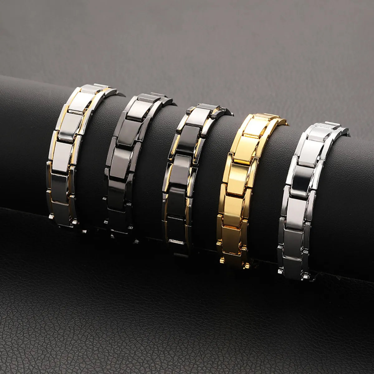 women’s friendship bracelets-Fashion Geometric Metal Men'S Bracelets 1 Piece