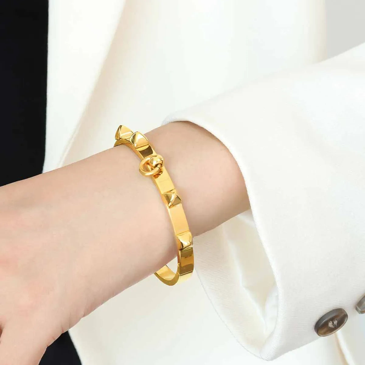 Z104 Gold Bracelet