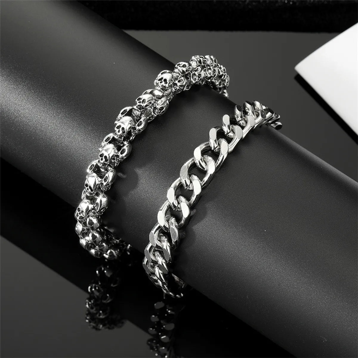 women’s bold bracelets-Retro Punk Skull Ancient Silver Thick Chain Alloy Bracelet Wholesale