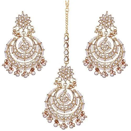 women’s teardrop earrings-Etnico Traditional Gold Plated Wedding Chandbali Kundan & Pearl Earring Set With Maang Tikka for Women(TE7077W)