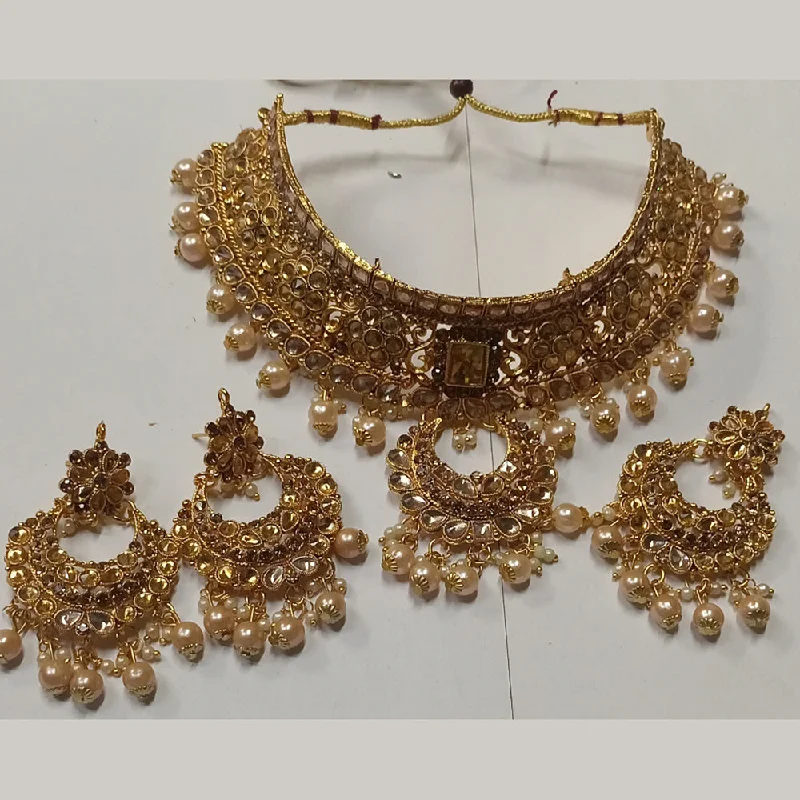 women’s crystal pendant necklaces-Kumavat Jewels Gold Plated Kundan Stone And Beads Traditional Choker Necklace Set with Maang Tikka