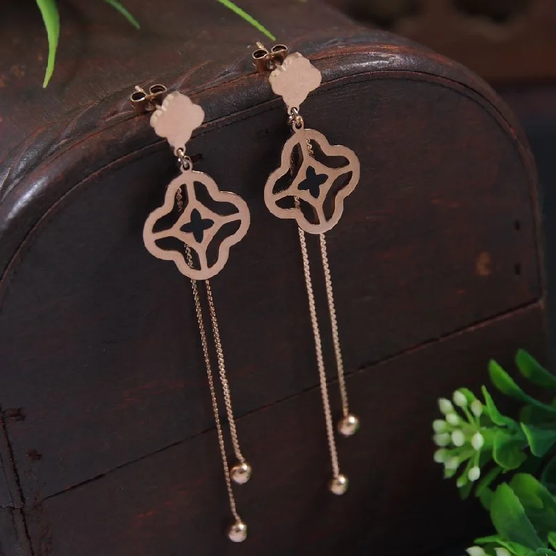 women’s boho earrings-Tarohi Jewels Stainless Steel Rosegold Plated Clover Chain Dangle Earring- STNER 4033