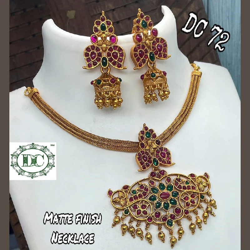 women’s diamond heart necklaces-Diksha Collection Gold Plated Necklace Set