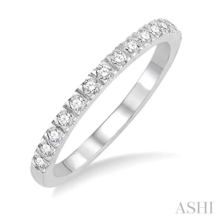 women’s fashion rings-1/3 Ctw Round Cut Diamond Wedding Band in 14K White Gold