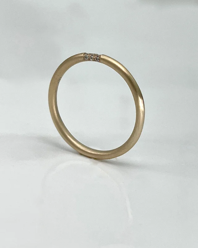 women’s sparkling rings-Carla Caruso Round 14K Gold Bands