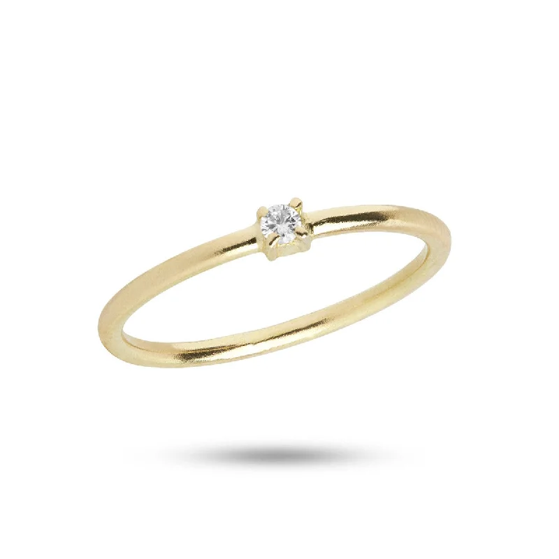 women’s family rings-White 18K Gold Ring w. Diamond