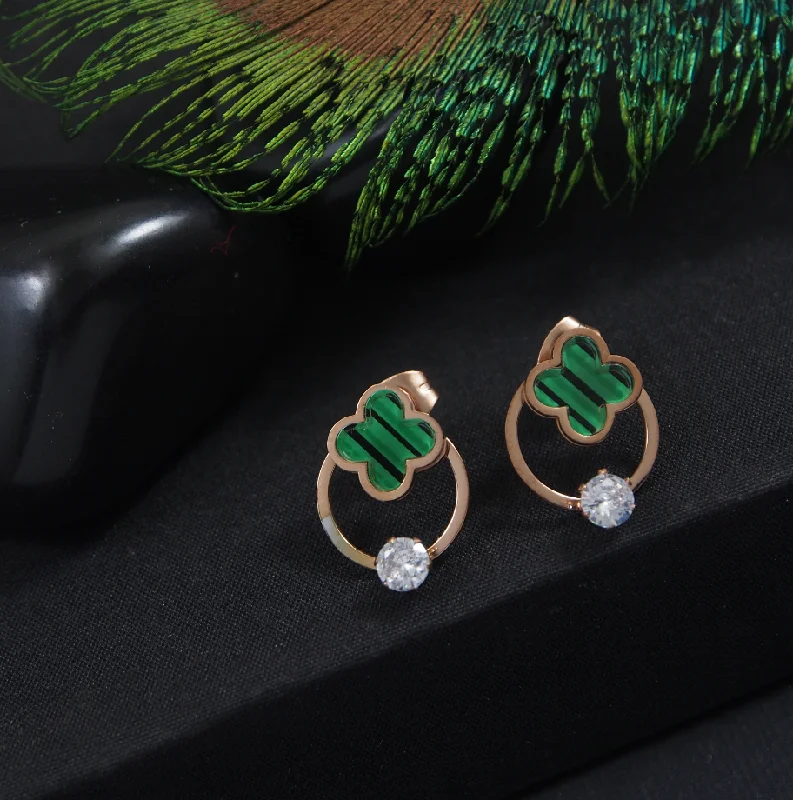 women’s silver hoop earrings-Tarohi Jewels Stainless Steel Rosegold Plated Green Clover Stud Earring-STNER 2925