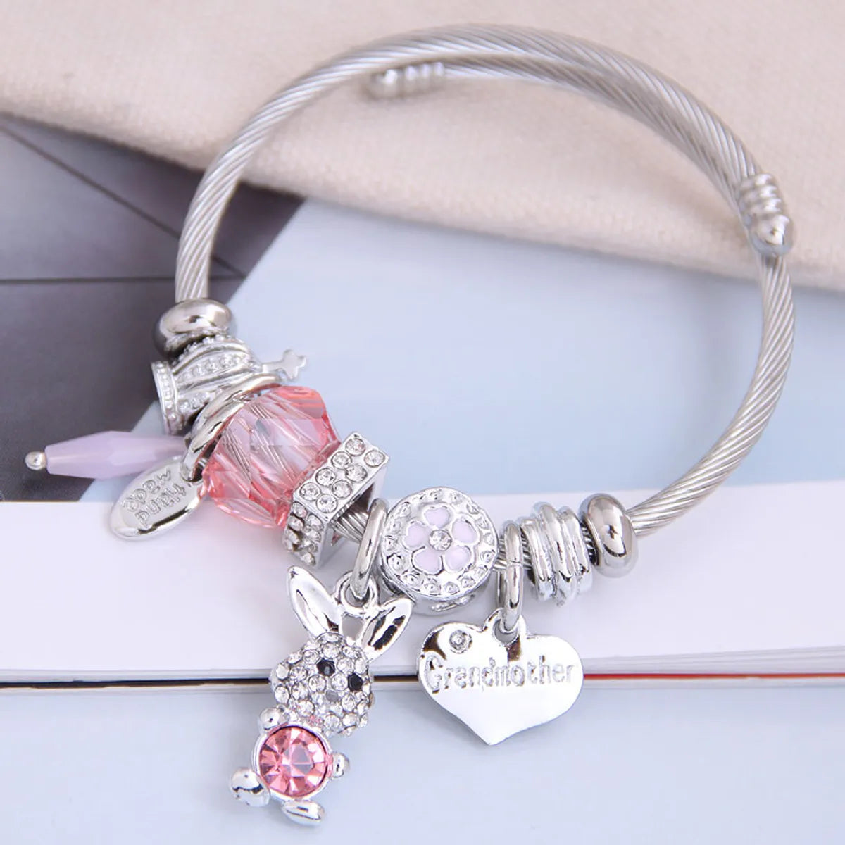 women’s diamond bracelets-Fashion Metal Wild Pan Dl Simple And Wild Shine Bunny Pendant Multi-Element Accessories Personalized Bracelet Wholesale Nihaojewelry